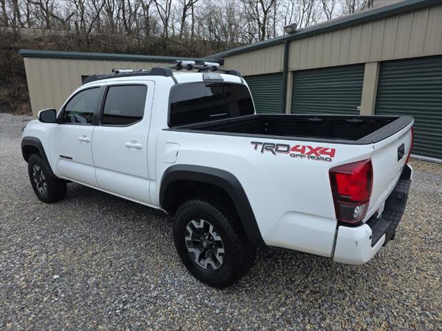 Certified 2019 Toyota Tacoma TRD Off-Road w/ Technology Package AWD/4WD image 4