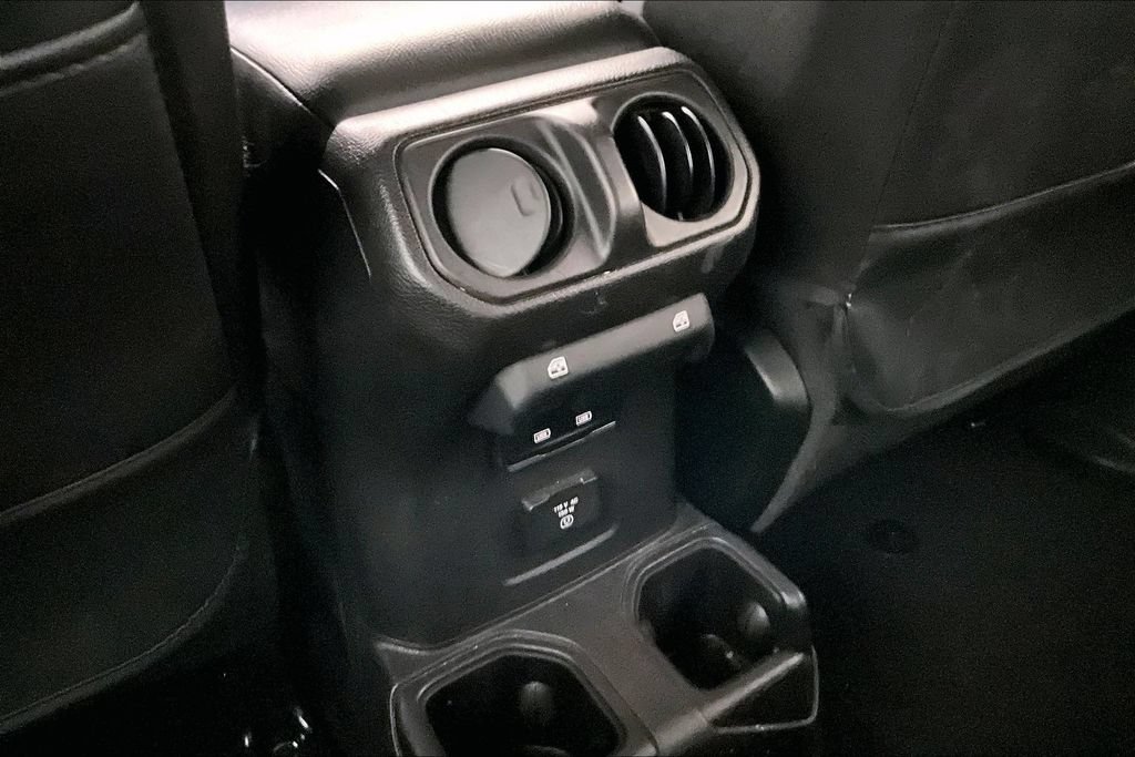 Used 2021 Jeep Wrangler Unlimited Rubicon AWD/4WD image 29