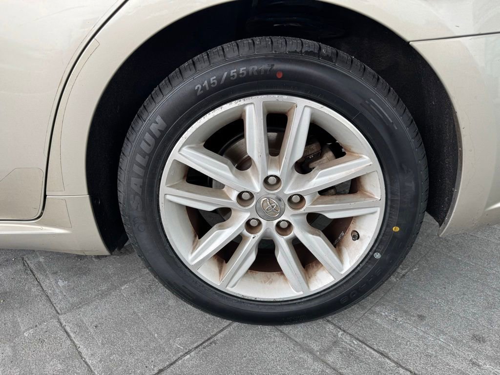 Used 2015 Toyota Avalon XLE Premium FWD image 4