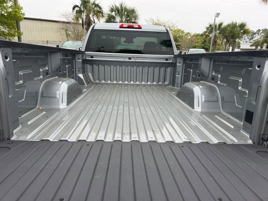 Used 2025 Chevrolet Silverado 1500 W/T image 7