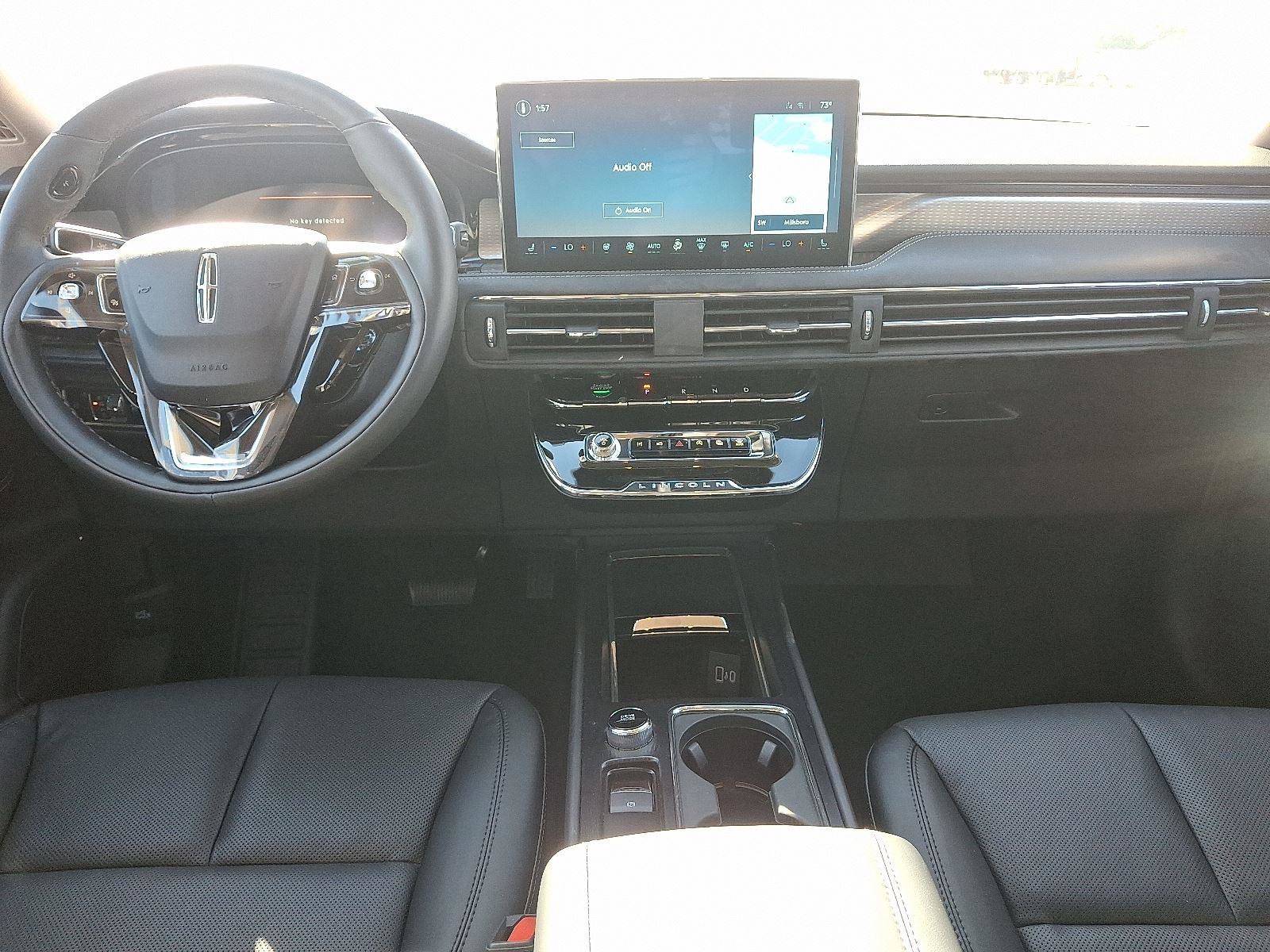 New 2026 Lincoln Corsair Reserve w/ Jet Appearance Package image 7