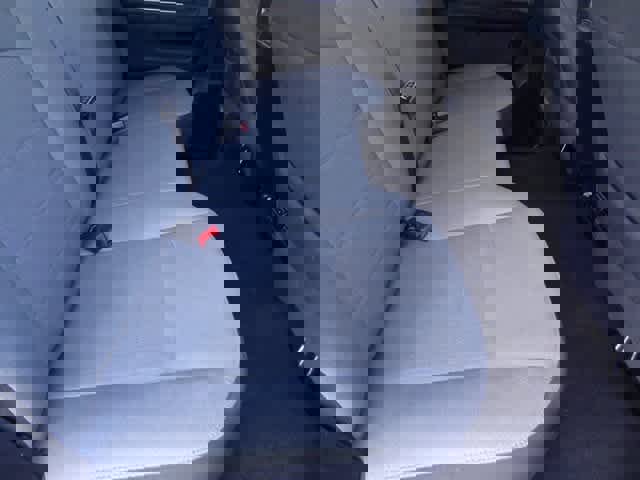 Used 2022 RAM 1500 Classic SLT image 9