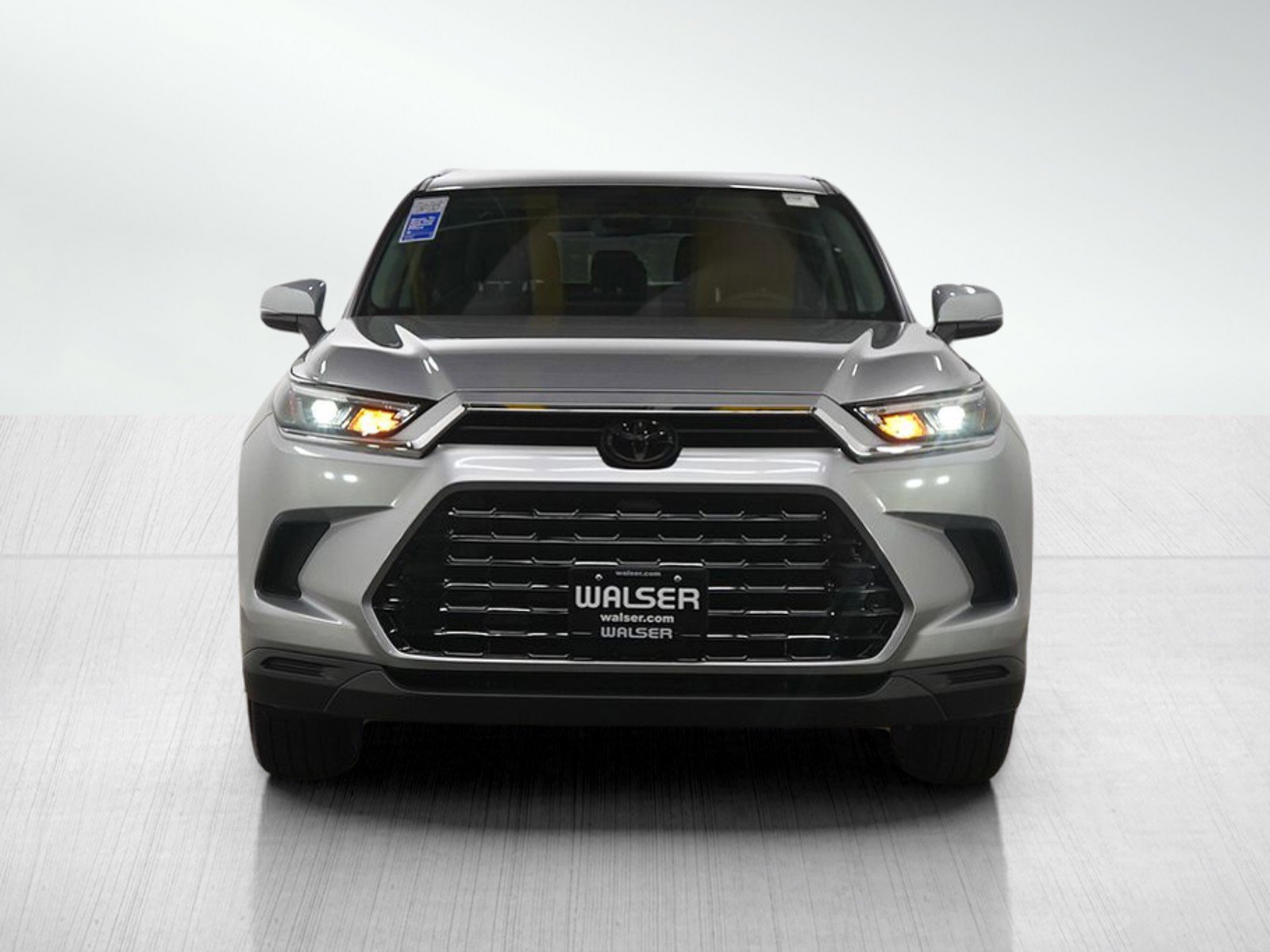 Used 2025 Toyota Grand Highlander XLE image 8