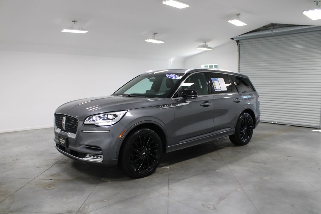 Used 2022 Lincoln Aviator Reserve w/ Equipment Group 201A AWD/4WD image 4