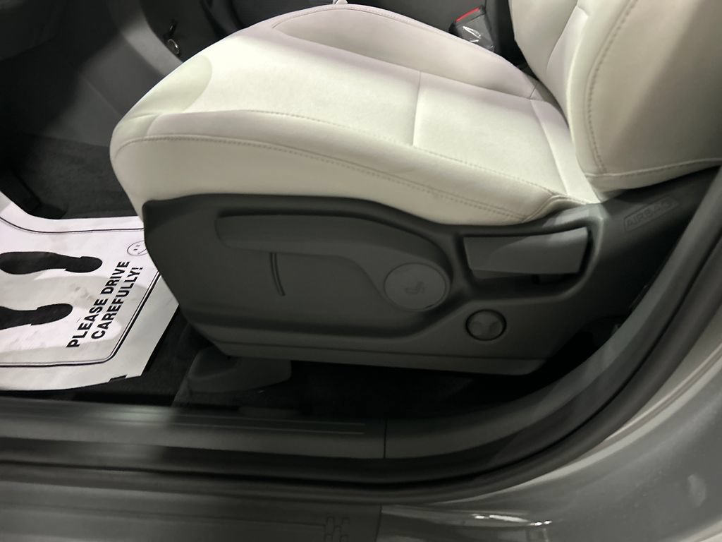 New 2027 Hyundai Santa Fe SE AWD/4WD image 11