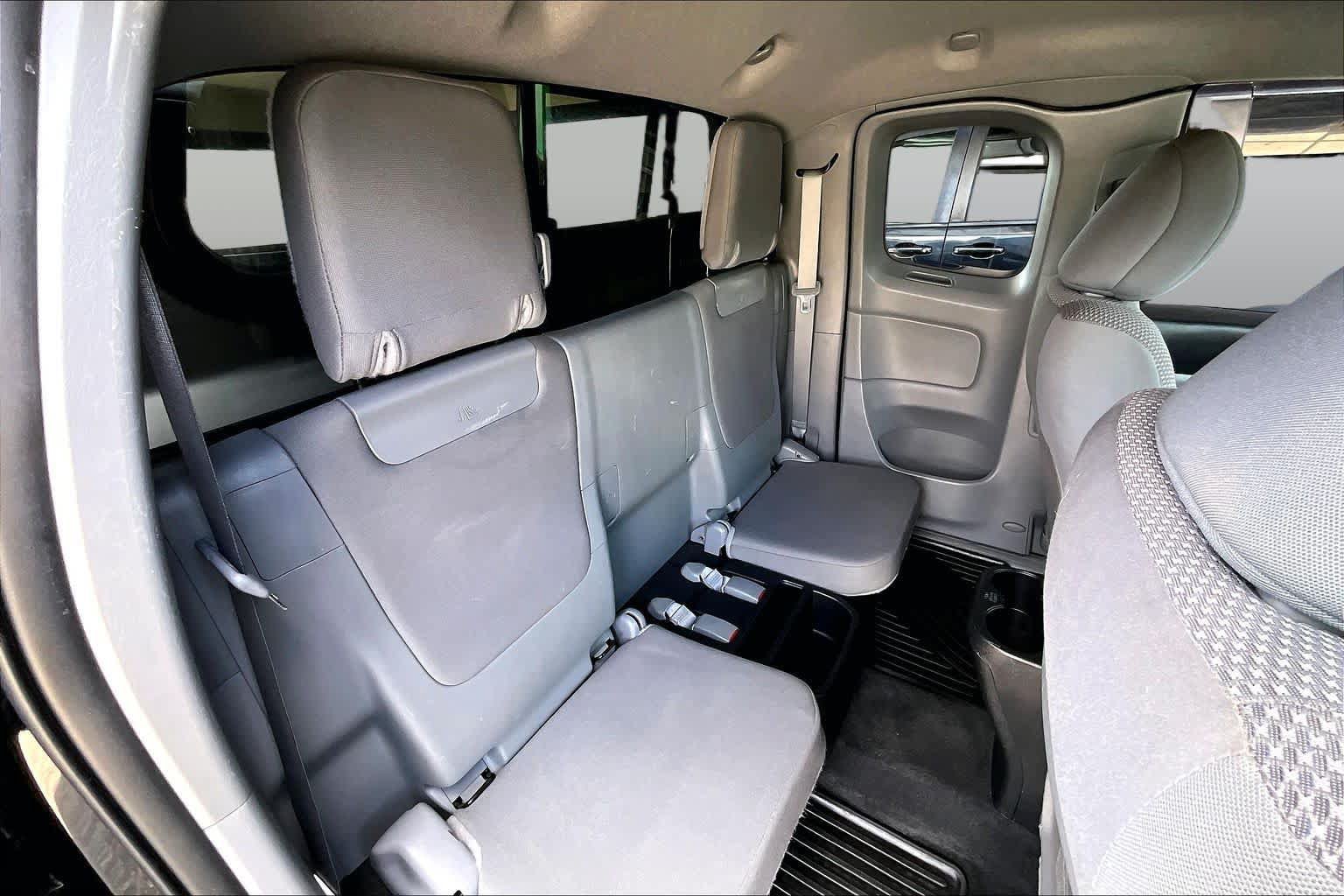 Used 2015 Toyota Tacoma 2WD Access Cab w/ Convenience Package image 19