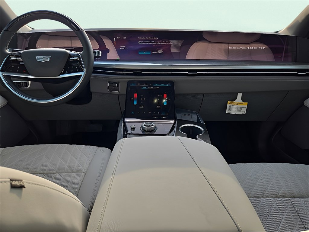 New 2026 Cadillac Escalade IQ Luxury 1 w/ LPO, Floor Liner Package image 18