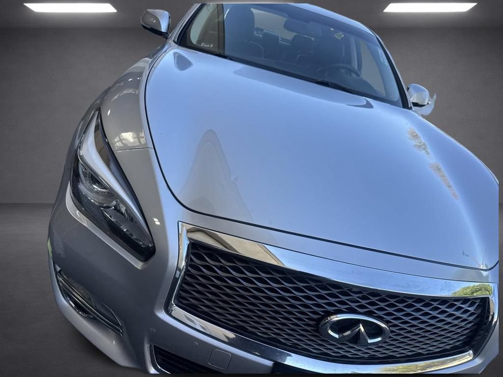 Used 2019 INFINITI Q70 Luxe AWD/4WD image 7