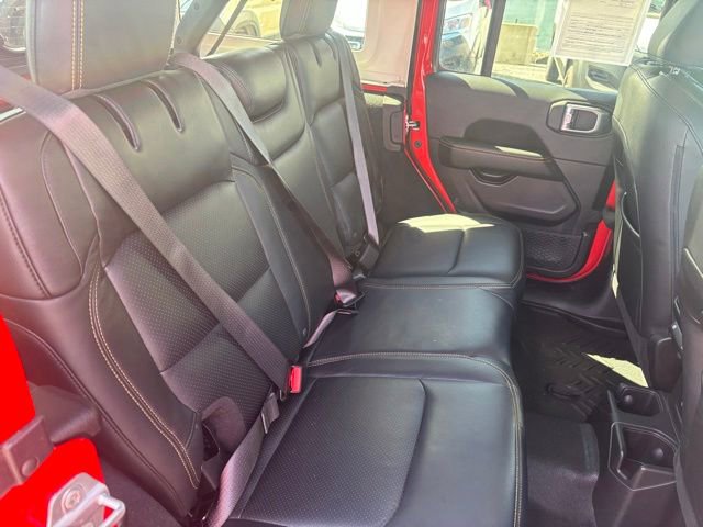 Used 2025 Jeep Wrangler Unlimited Sahara w/ Safety Group AWD/4WD image 23