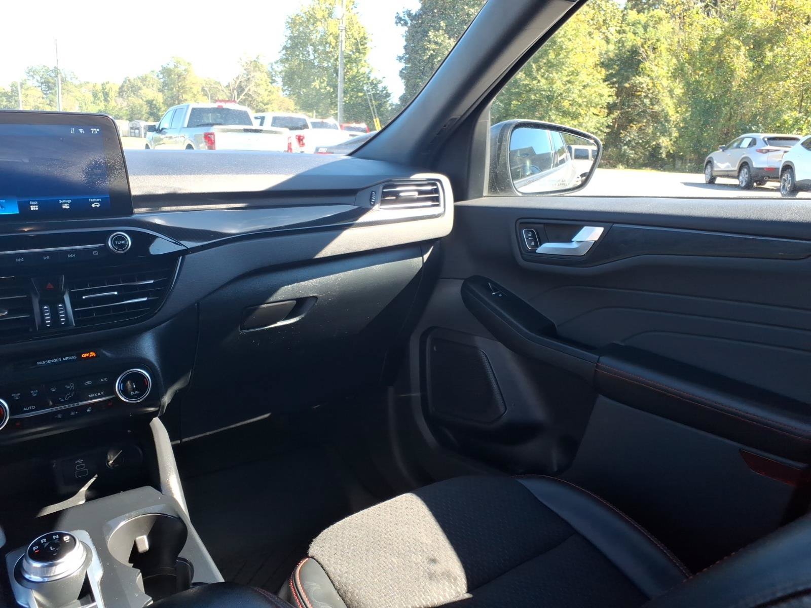 Used 2025 Ford Escape ST-Line Select AWD/4WD image 14