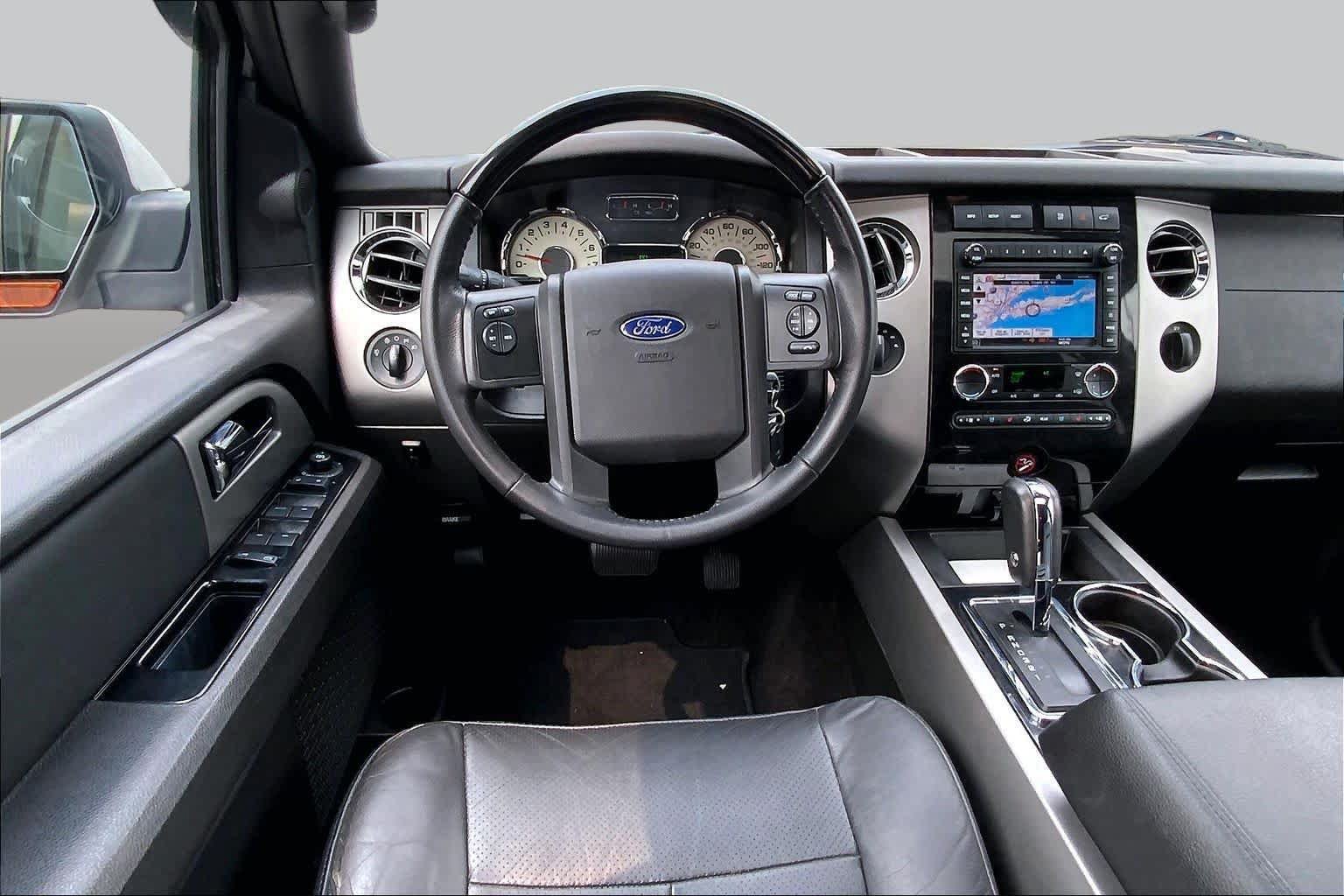 Used 2013 Ford Expedition Limited AWD/4WD image 4