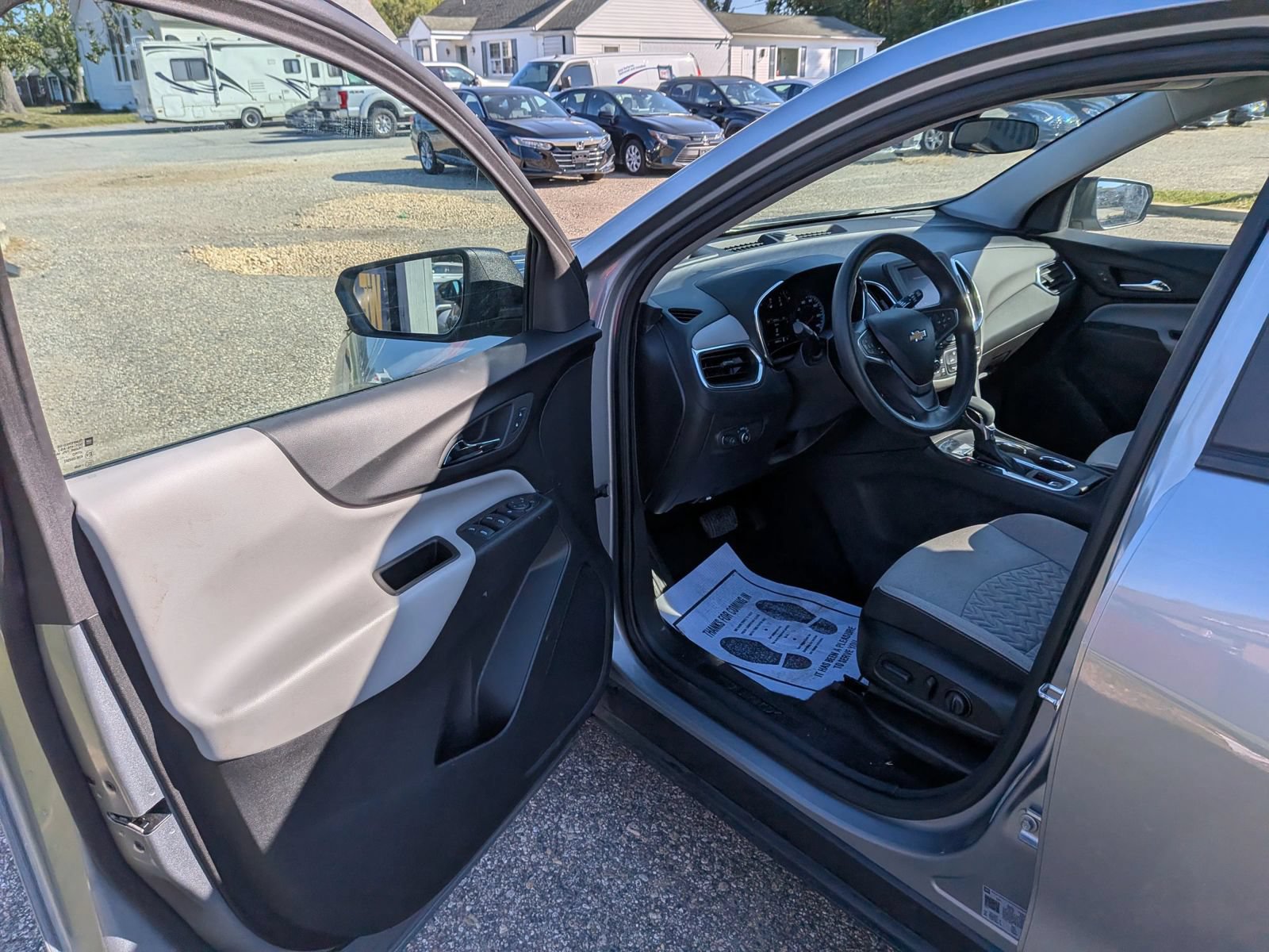 Used 2024 Chevrolet Equinox LS FWD image 20
