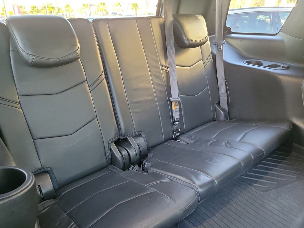 Used 2018 Cadillac Escalade Platinum image 30