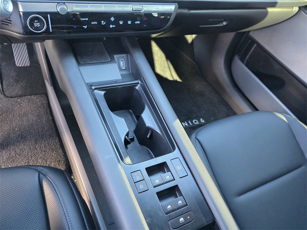 Used 2025 Hyundai Ioniq 6 SEL image 17
