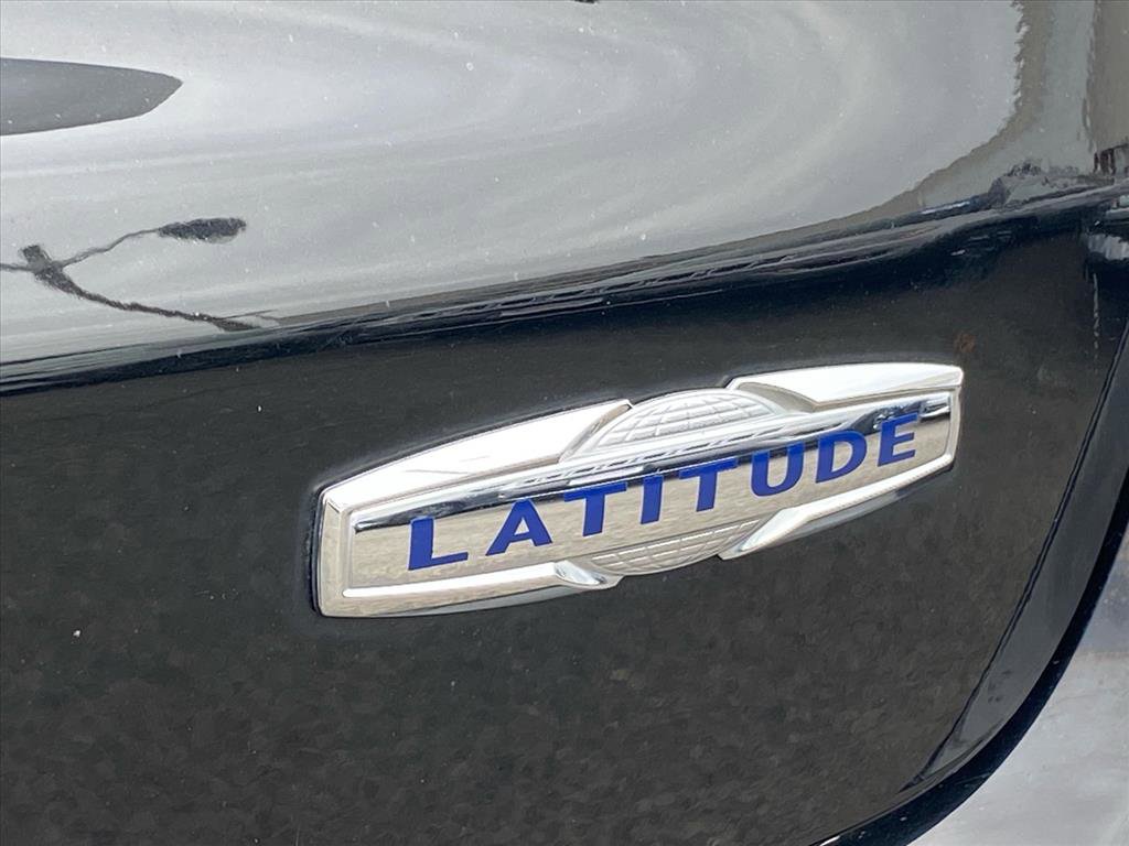 Used 2020 Jeep Compass Latitude image 19