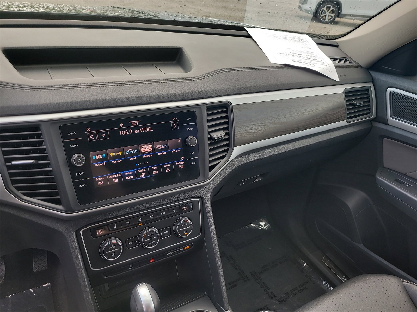 Used 2021 Volkswagen Atlas SE image 22