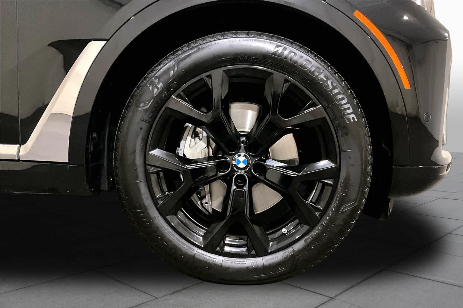 Used 2021 BMW X7 xDrive40i w/ Premium Package 2 AWD/4WD image 10