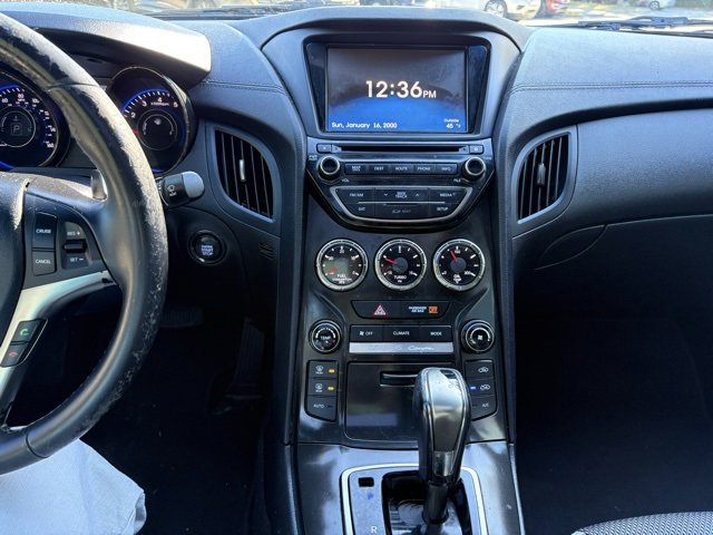 Used 2014 Hyundai Genesis 2.0T image 20