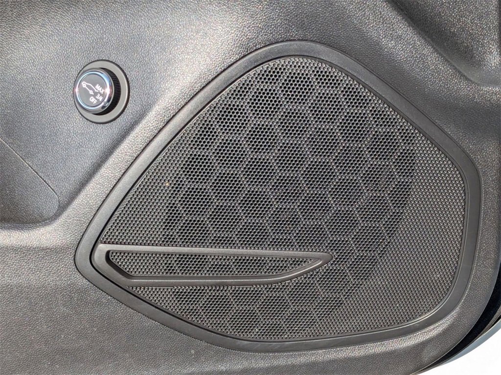 Used 2023 Buick Envision Preferred image 16