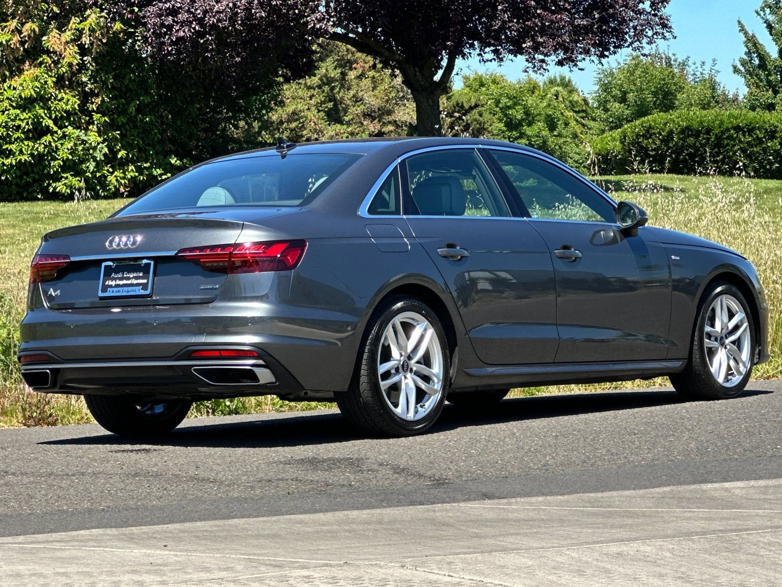 Used 2023 Audi A4 2.0T Prestige AWD/4WD image 3