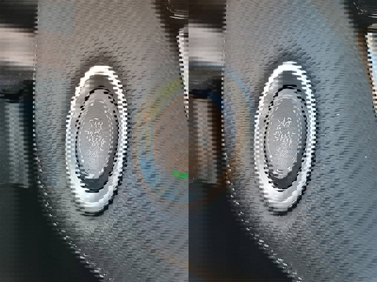 Used 2025 Chevrolet Equinox LT image 27