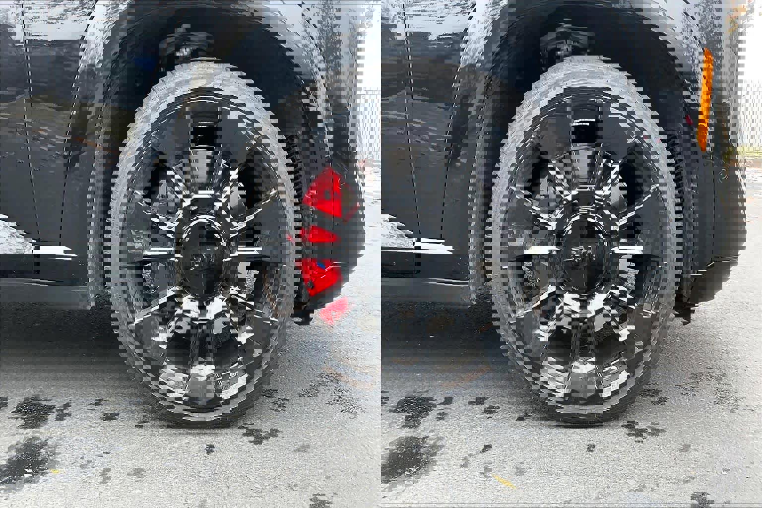 Used 2025 BMW XM image 12