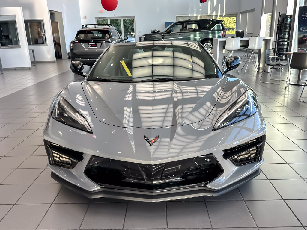 Used 2025 Chevrolet Corvette Stingray Preferred Conv w/ 2LT RWD image 8