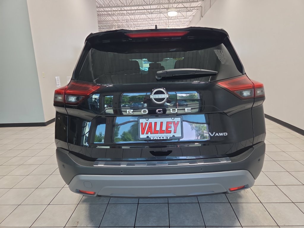 Used 2023 Nissan Rogue SV AWD/4WD image 11