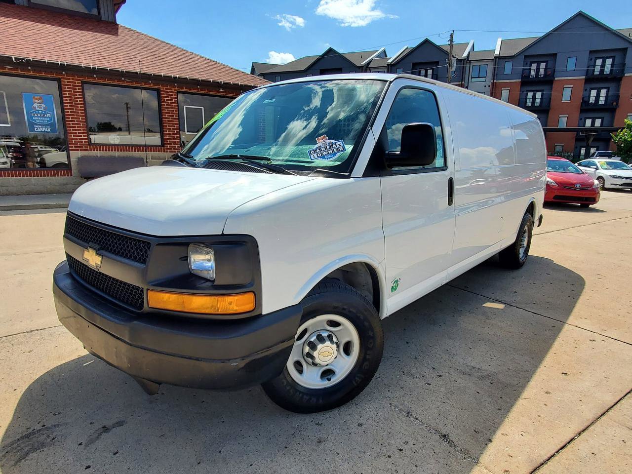 Used 2014 Chevrolet Express 3500 Extended RWD image 3