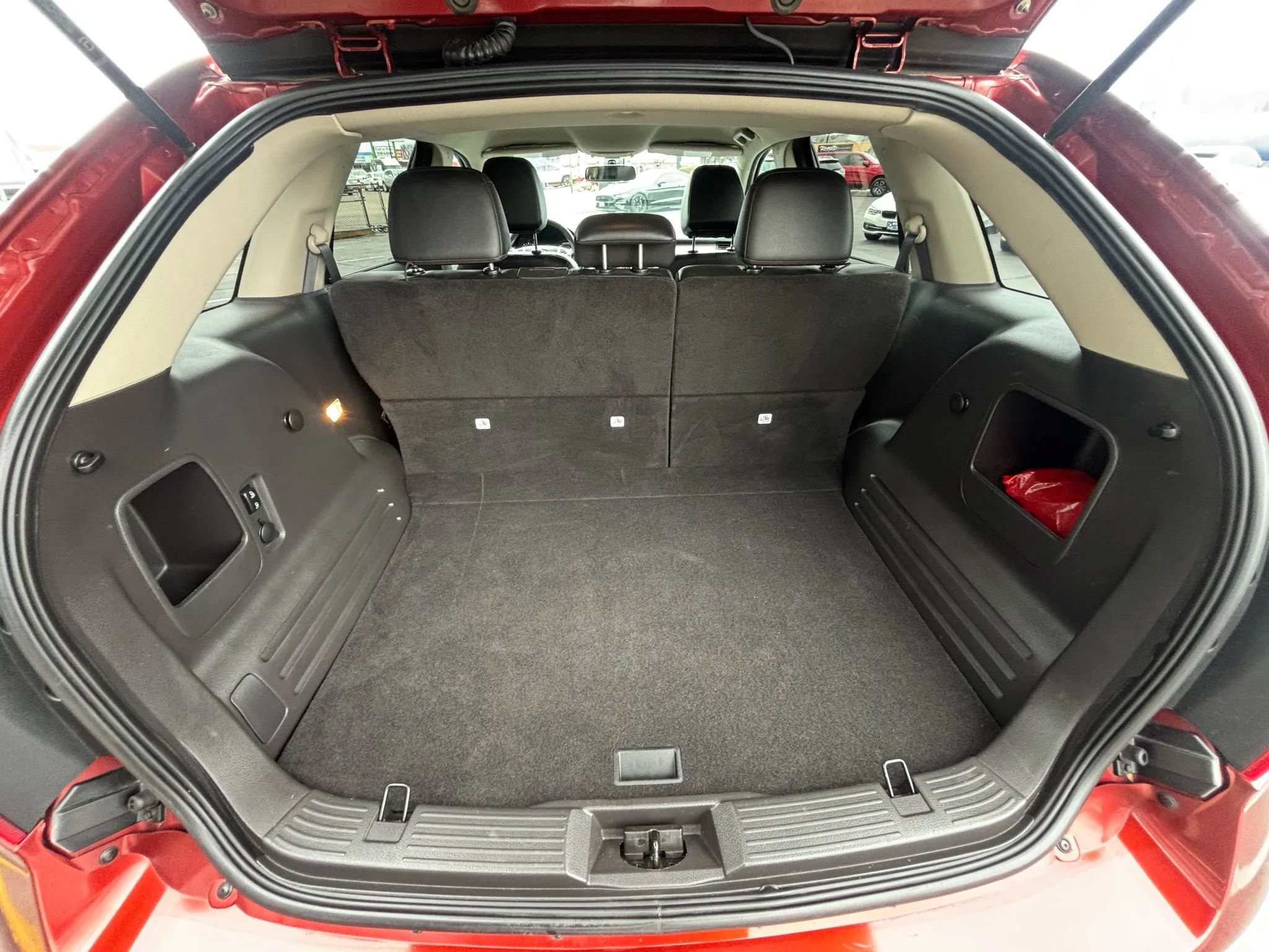 Used 2014 Ford Edge SEL w/ Equipment Group 204A AWD/4WD image 17