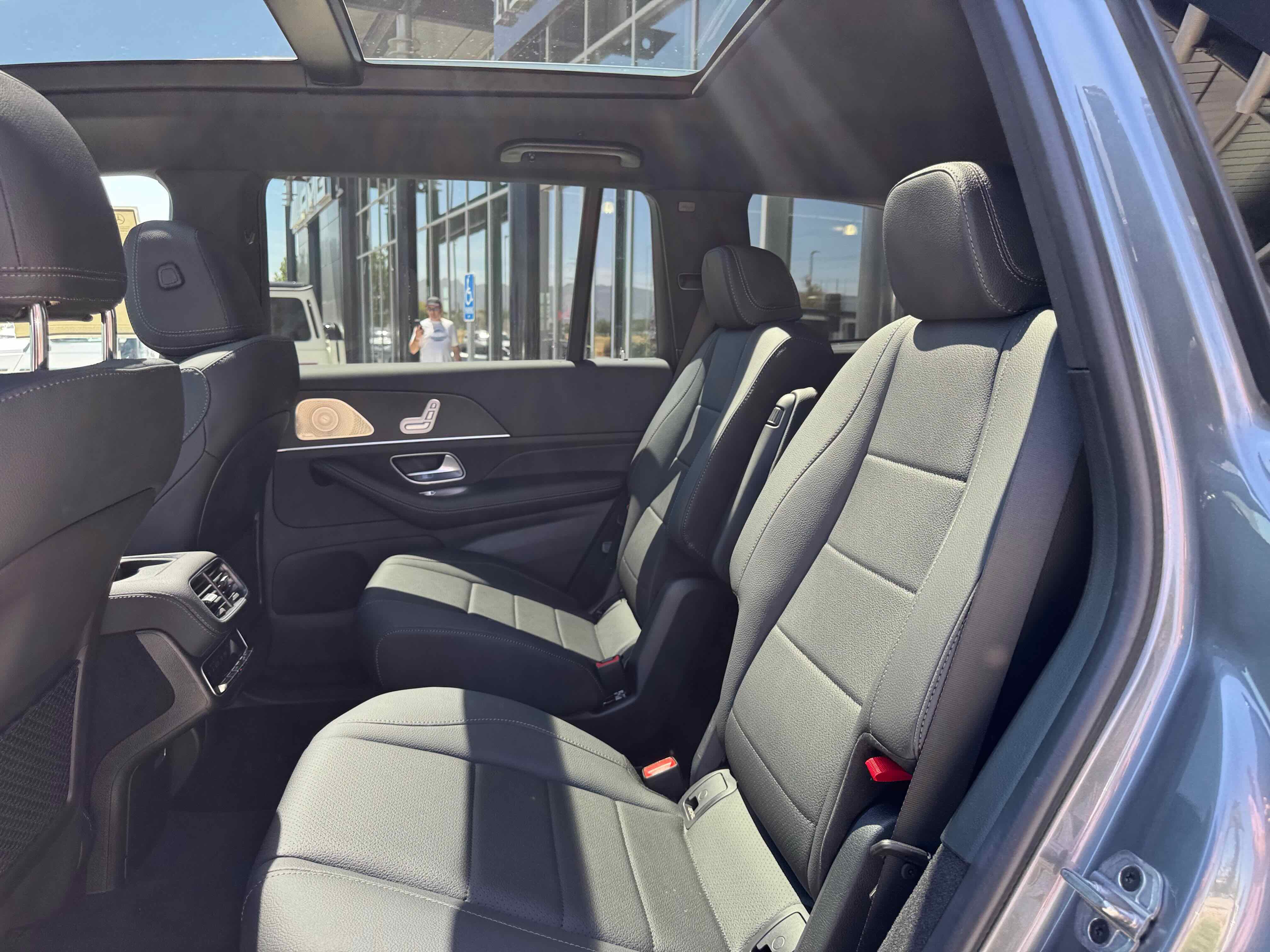 New 2025 Mercedes-Benz GLS 450 4MATIC image 28