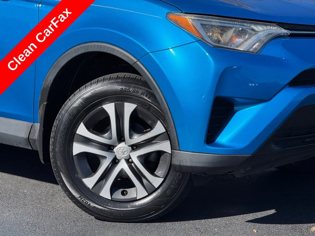 Used 2017 Toyota RAV4 LE image 6
