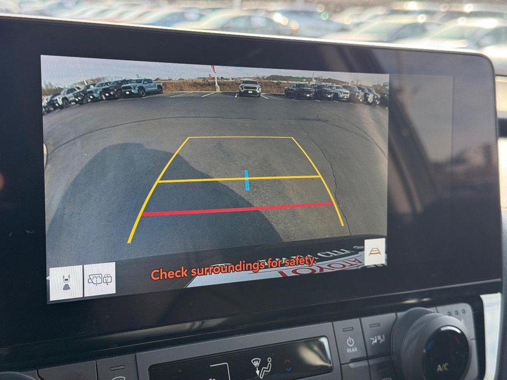 Certified 2025 Toyota Grand Highlander AWD image 21