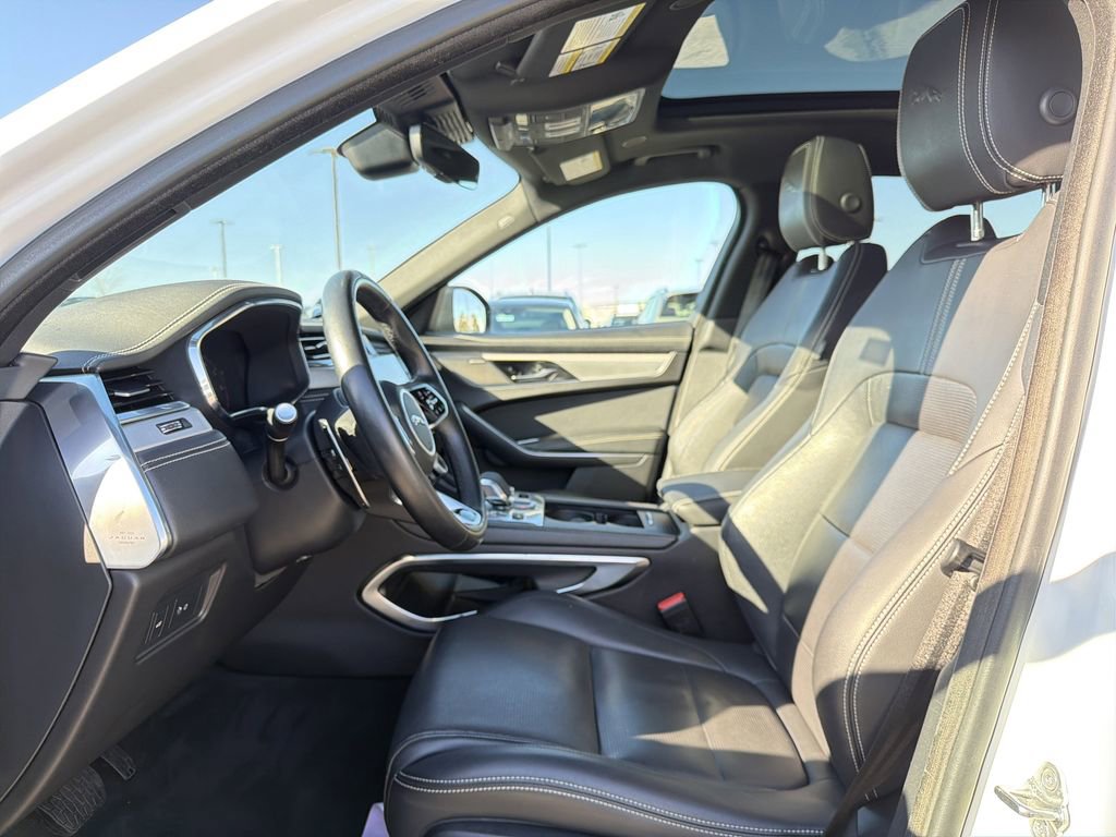 Used 2025 Jaguar F-PACE R-Dynamic S image 11