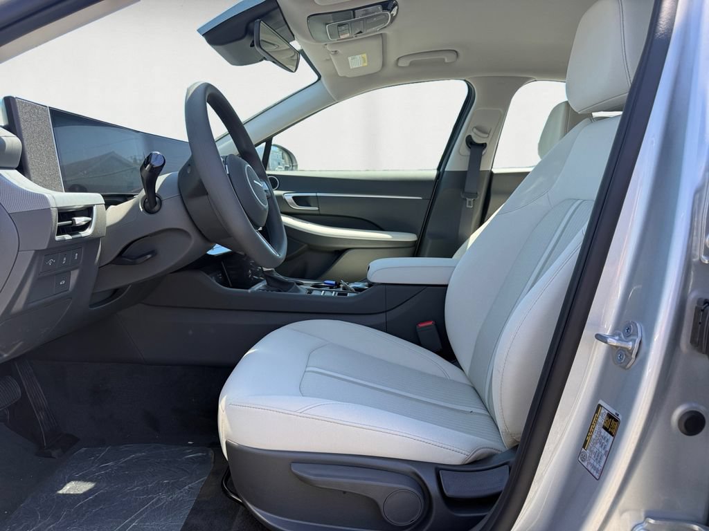 New 2026 Hyundai Sonata SE FWD image 10