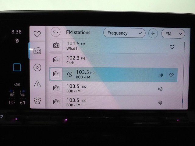 Used 2024 Volkswagen Atlas SE w/ Technology Package image 27