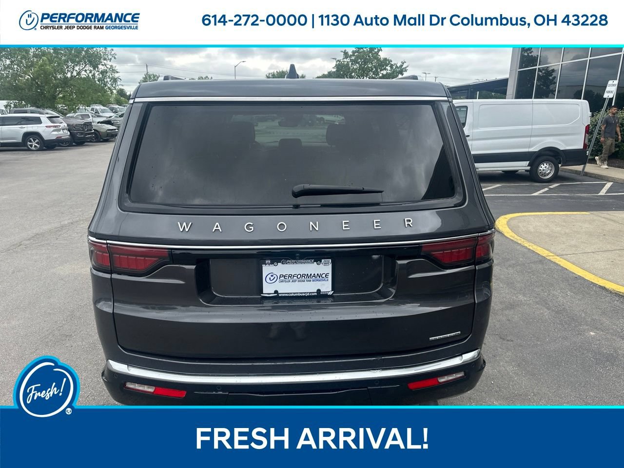 Used 2024 Jeep Wagoneer L Series II w/ Flexible Seating Group AWD/4WD image 5