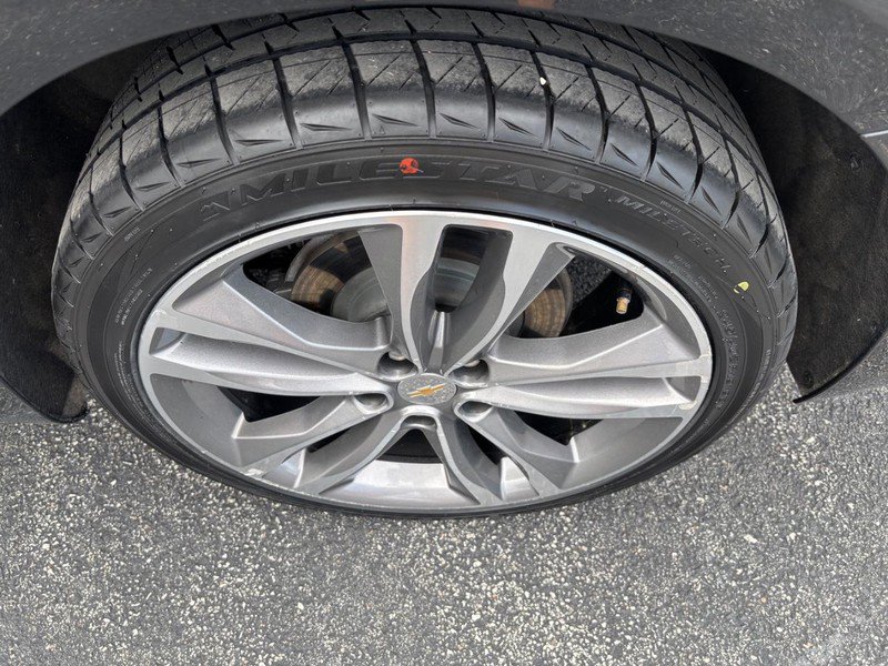 Used 2024 Chevrolet Malibu LT FWD image 7