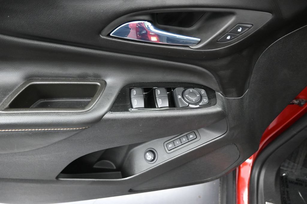 Used 2024 Chevrolet Equinox Premier FWD image 11