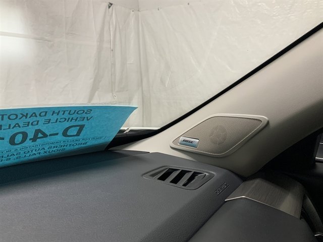 Used 2023 Nissan Pathfinder Platinum image 40