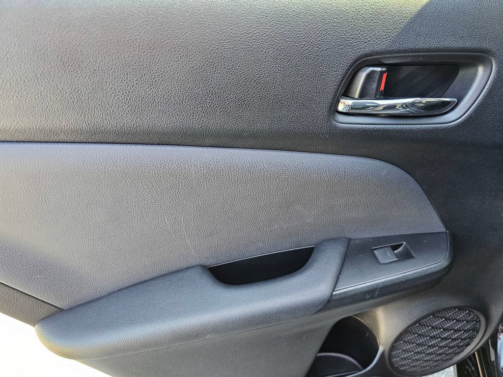 Used 2022 Toyota Prius Prime XLE FWD image 18