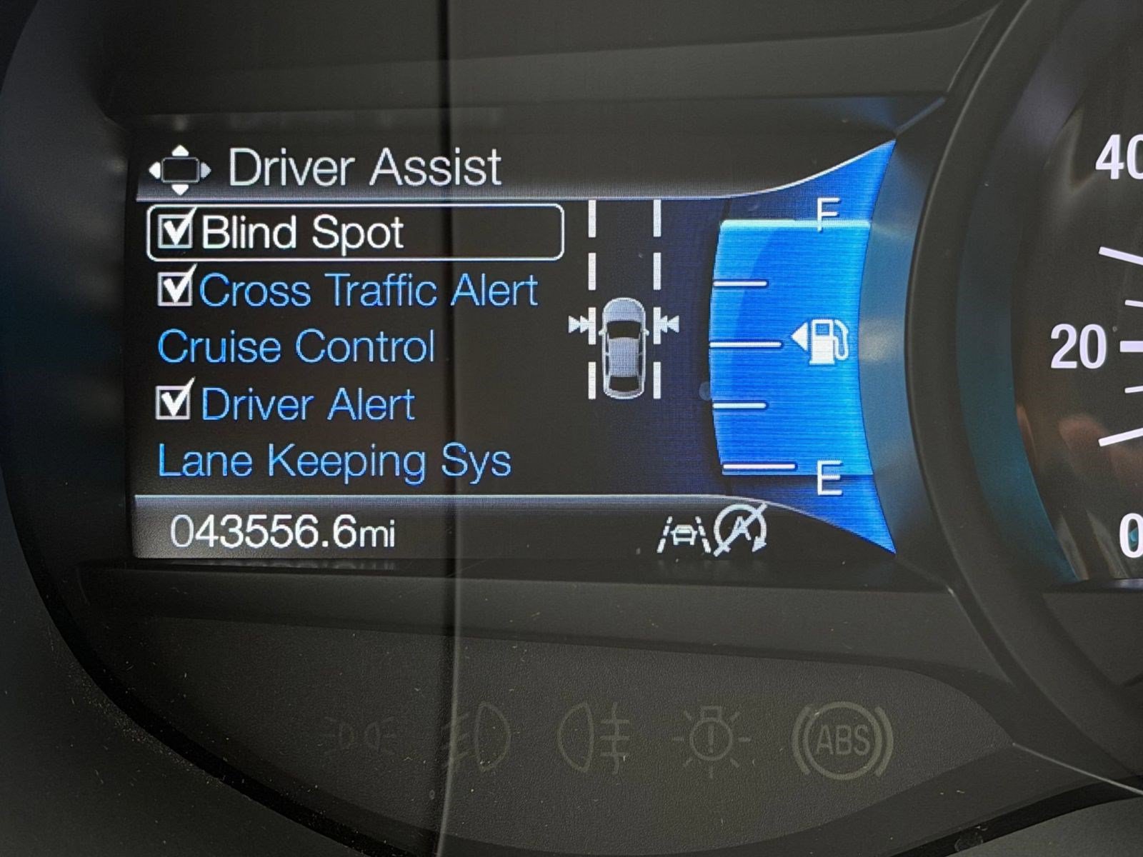 Used 2020 Ford Edge SEL w/ Convenience Package FWD image 25
