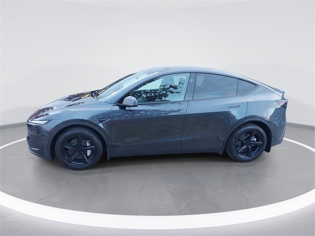 Used 2026 Tesla Model Y Long Range image 2