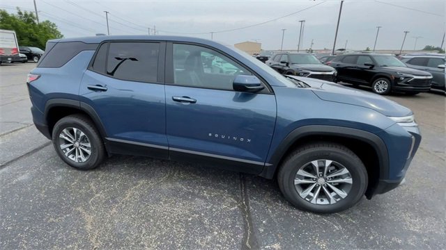 New 2026 Chevrolet Equinox LT w/ Convenience Package II image 3