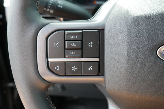 Used 2026 Ford F250 Lariat AWD/4WD image 18