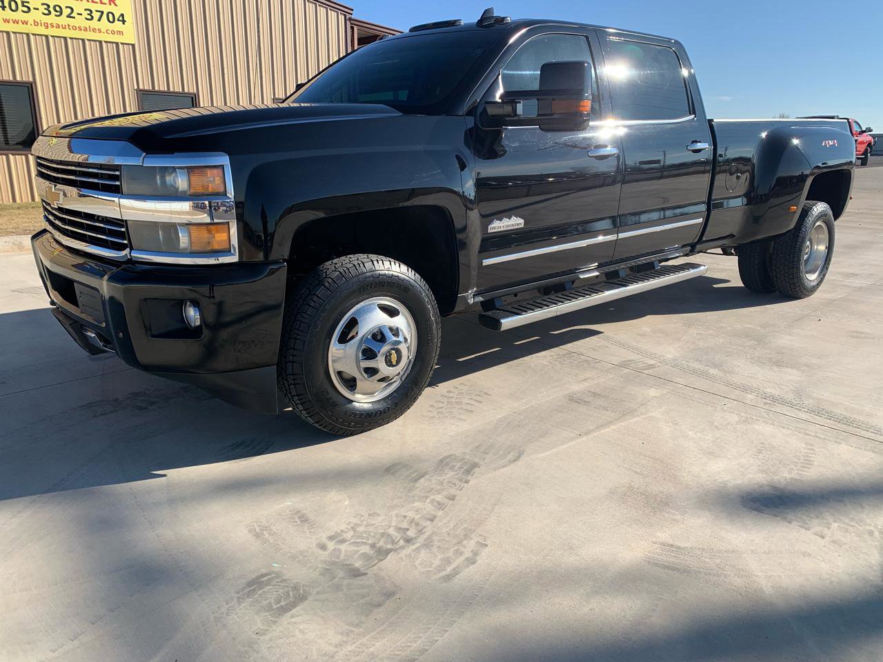 Used 2015 Chevrolet Silverado 3500 High Country w/ Duramax Plus Package image 3