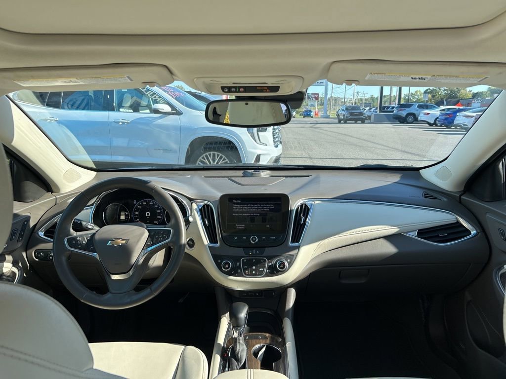 Used 2024 Chevrolet Malibu LT image 2