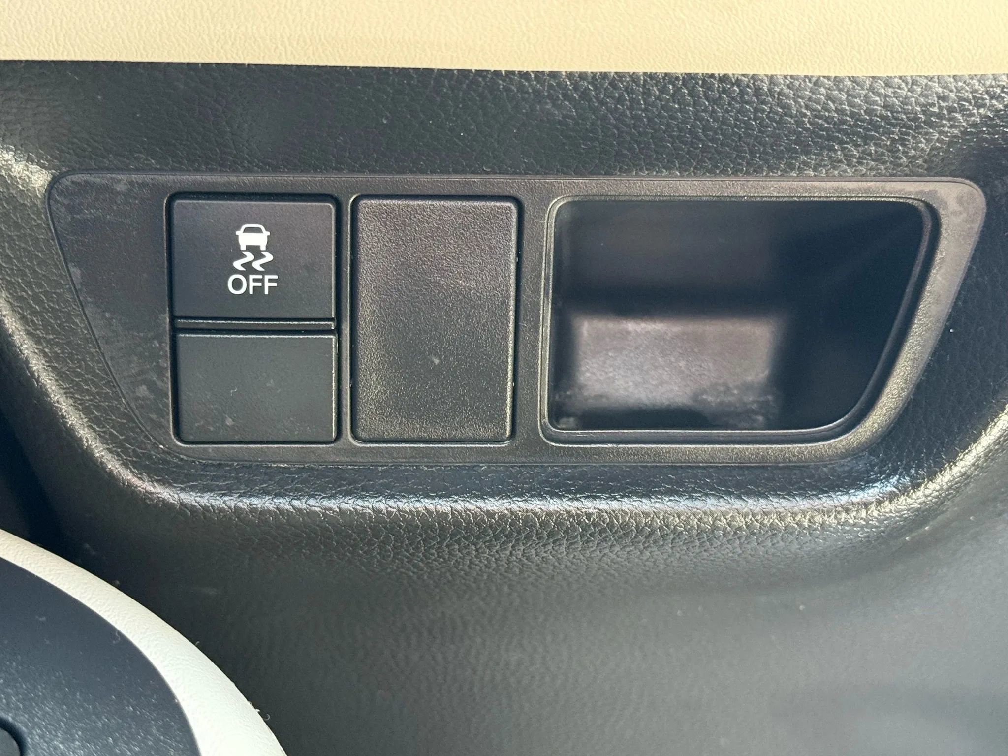 Used 2023 Honda HR-V LX image 42