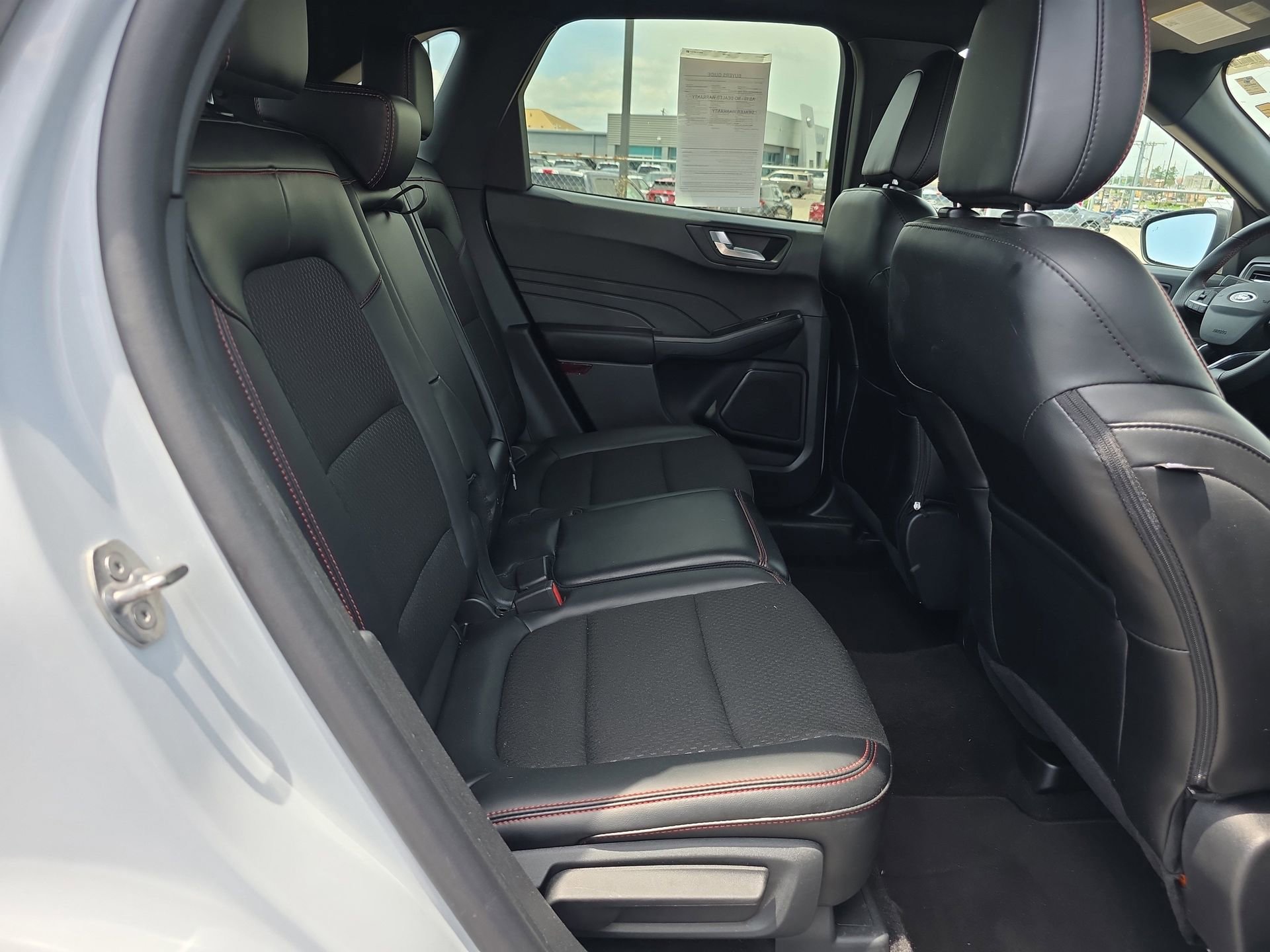 Used 2025 Ford Escape ST-Line FWD image 15