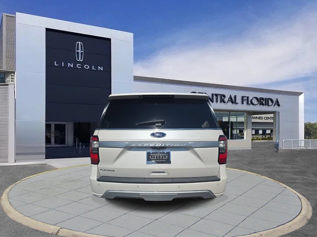 Used 2018 Ford Expedition Platinum RWD image 4